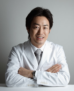 Cosmetic Surgeon and Director of Theory Clinic:Yusuke Tsutsui
